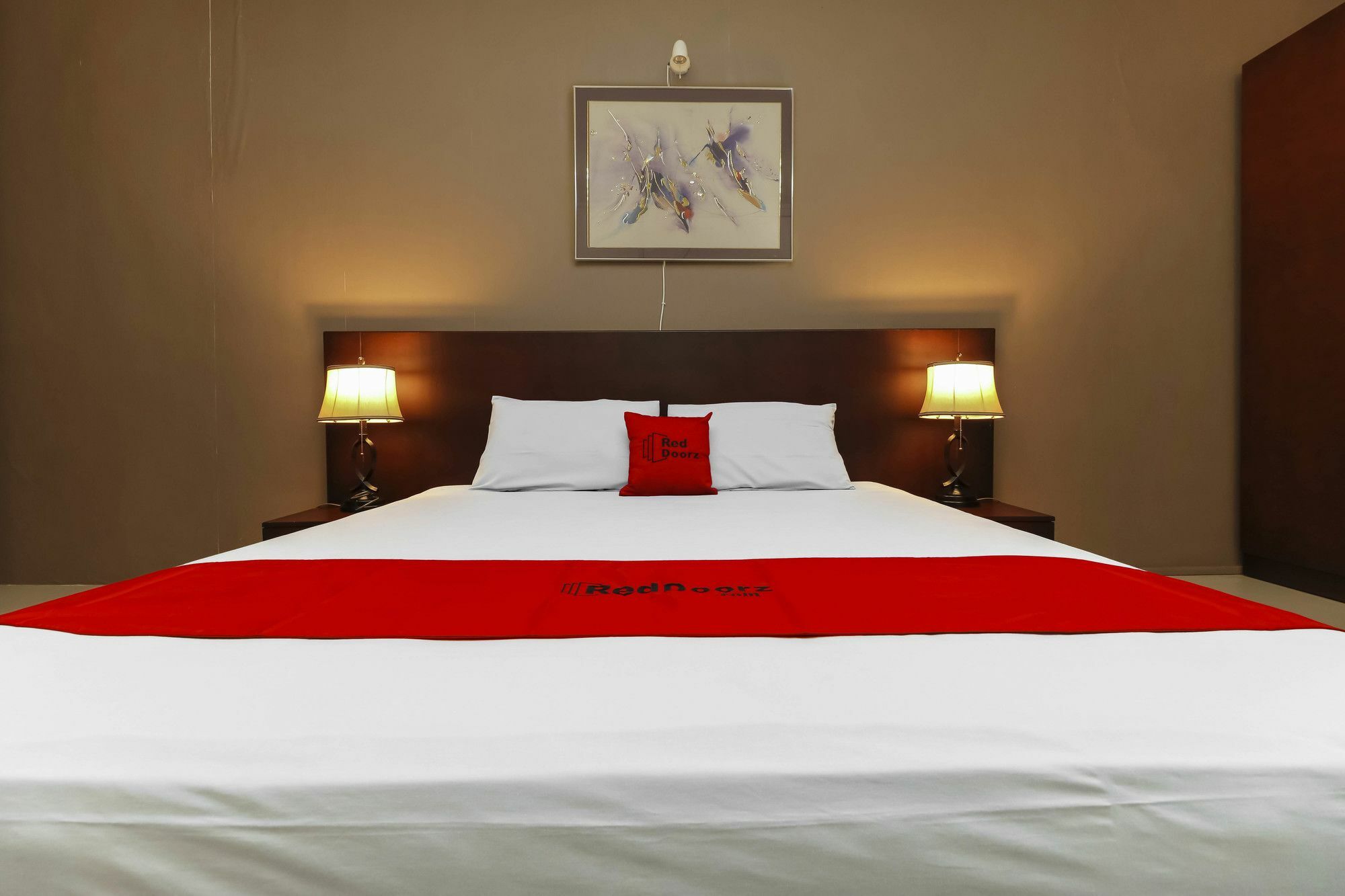 Reddoorz @ Center 2*